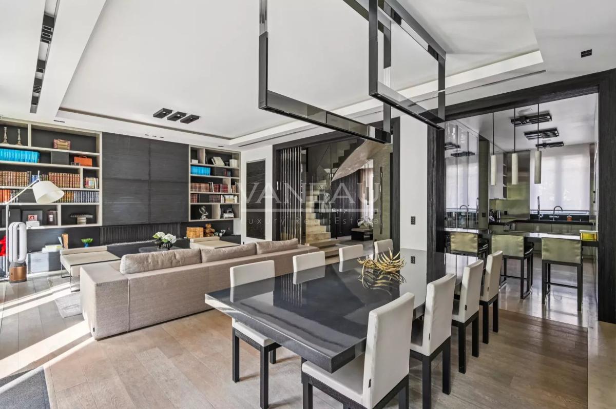 HOTEL PARTICULIER - NEUILLY - BOIS