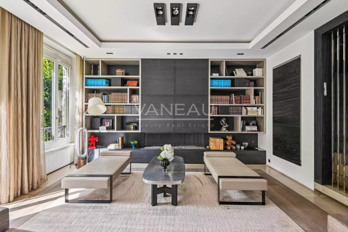 HOTEL PARTICULIER - NEUILLY - BOIS