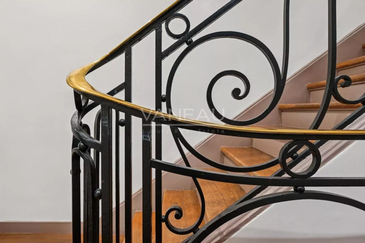 Paris XVIe - Square Lamartine - Hôtel particulier de réception e