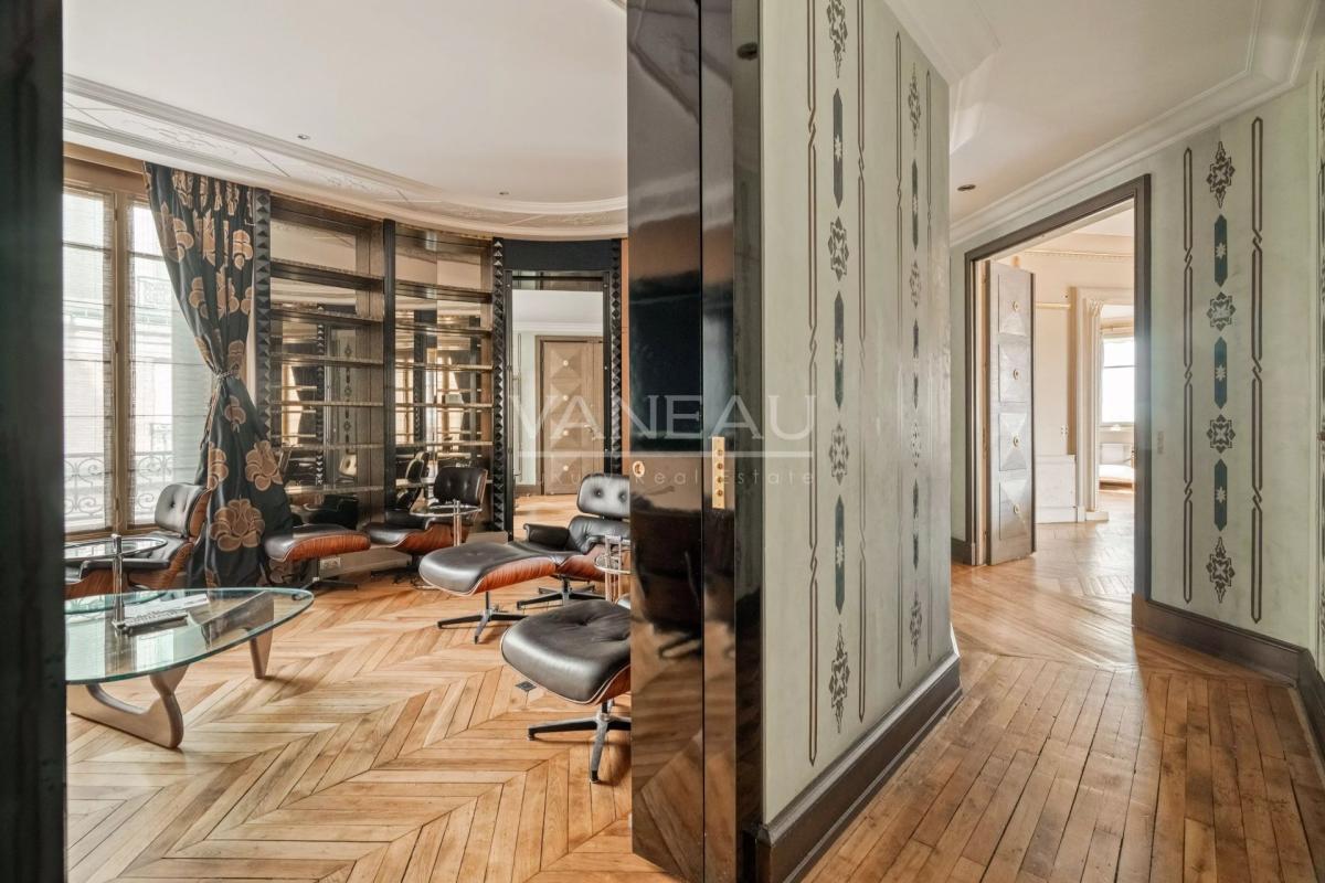 Paris XVIe - Trocadéro - Vue monuments.