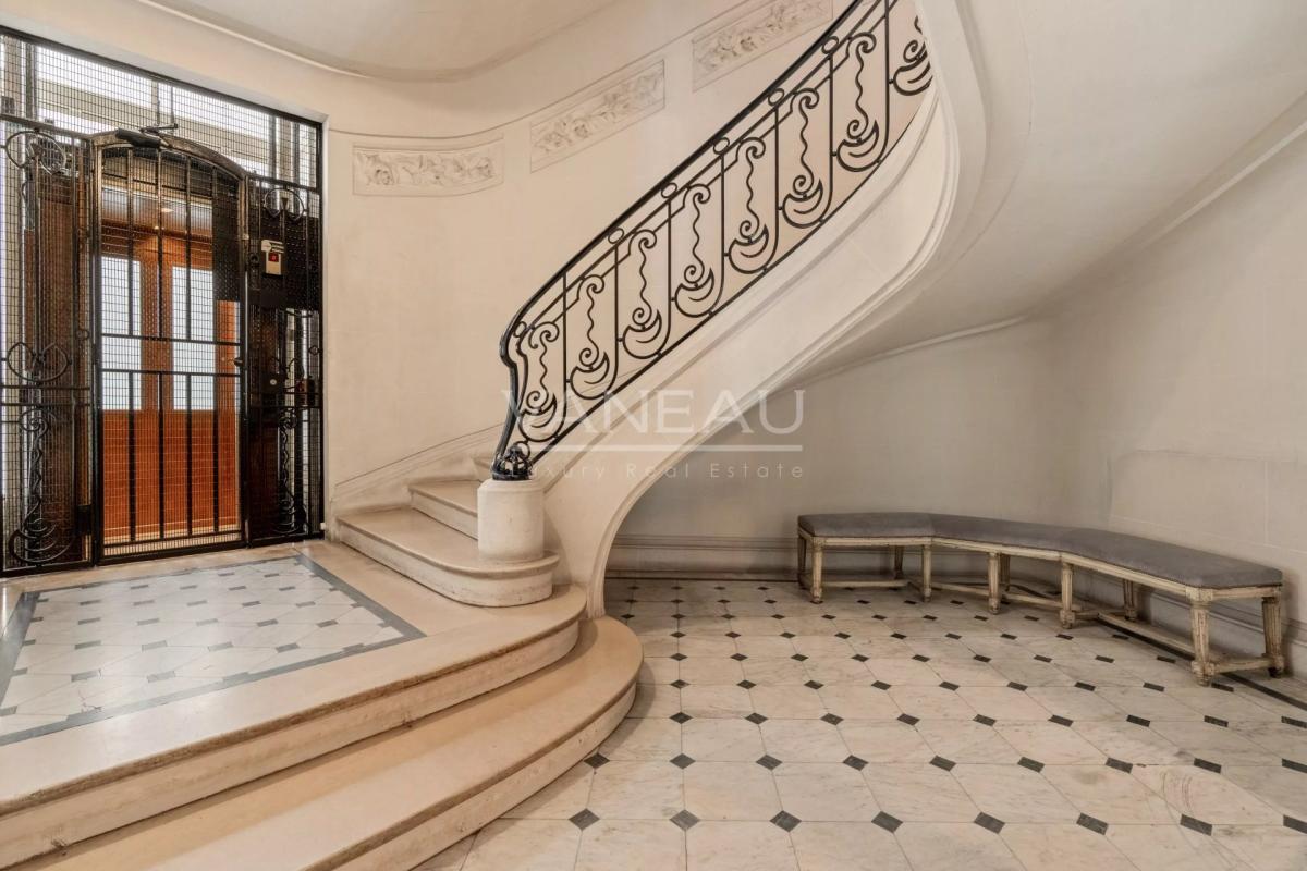 Paris XVIe - Trocadéro - Vue monuments.