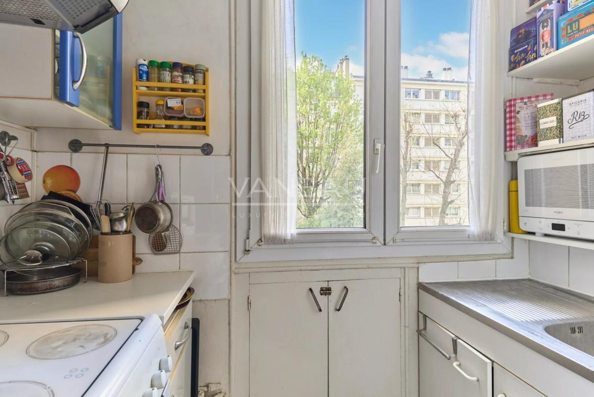 Paris XVe - Convention - Appartement trois pièces