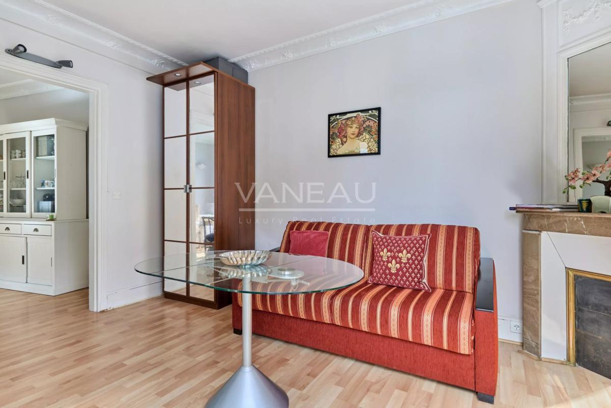 Paris XVe - Convention - Appartement trois pièces