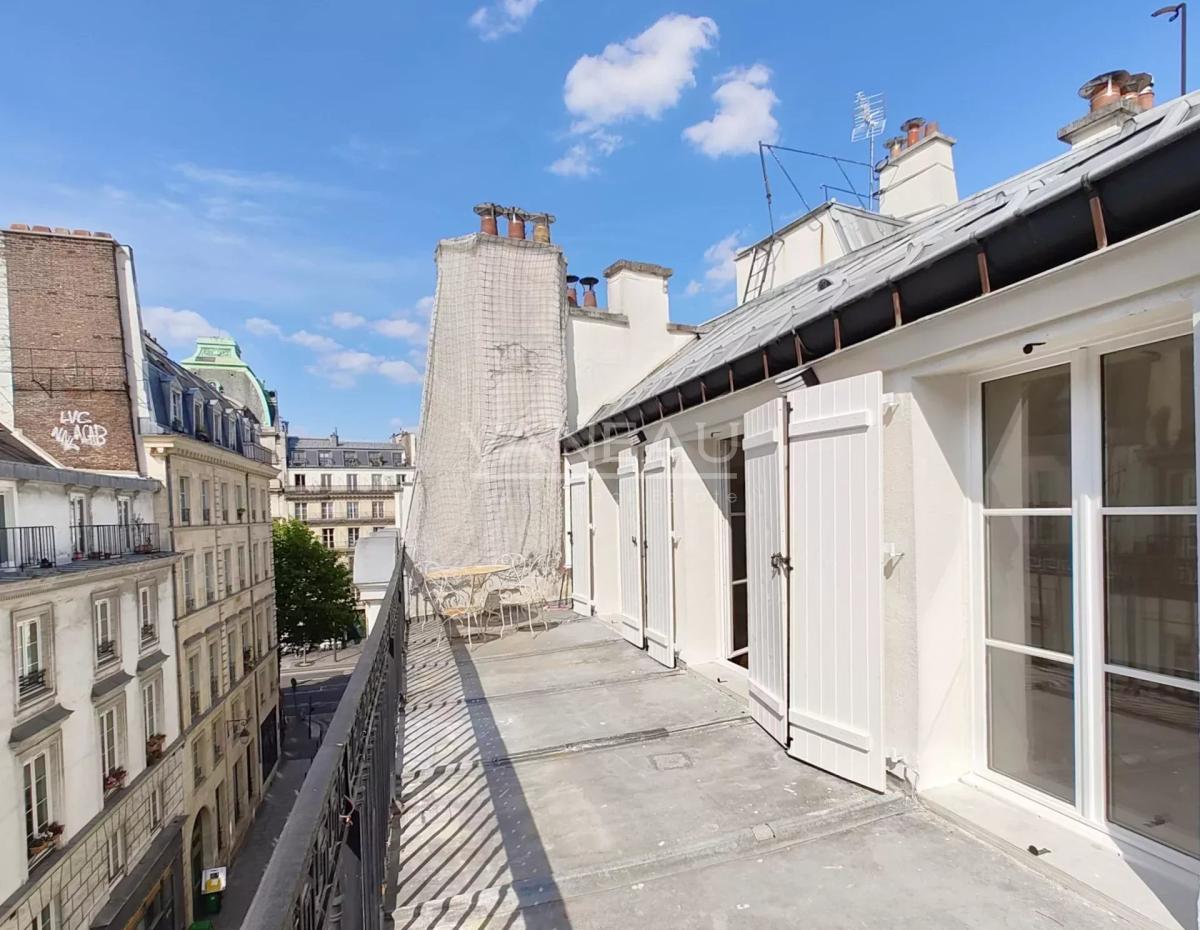 Paris IIe - Montorgueil - Appartement dernier étage avec terrass