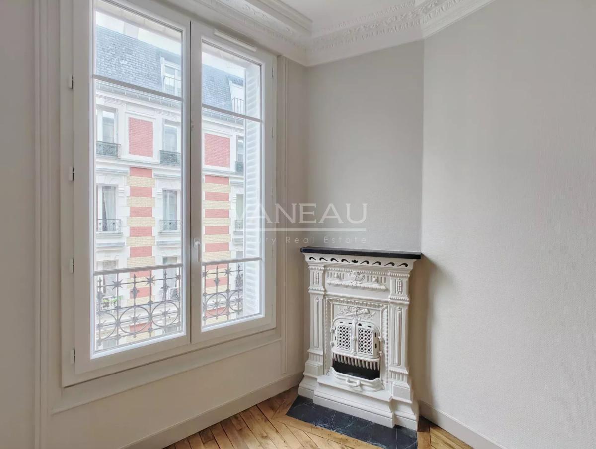 Paris XIVe - Rue des Plantes - Deux pièces Traversant Lumineux C