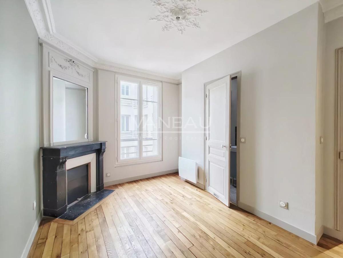 Paris XIVe - Rue des Plantes - Deux pièces Traversant Lumineux C