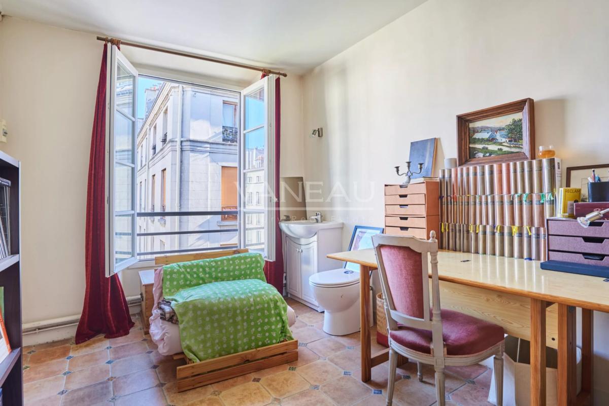 Paris IVe - Place du Marché Sainte-Catherine - Deux pièces lumin