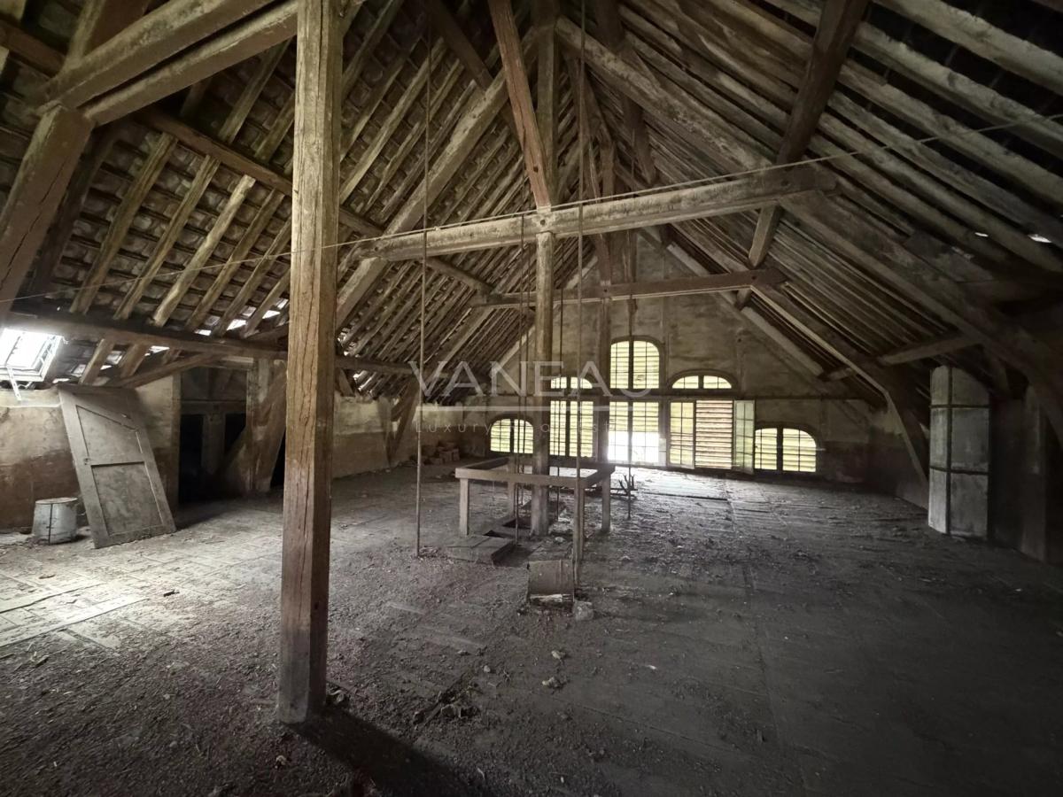 Exceptionnel et Unique — La Buanderie Rothschild, Ferrières en B