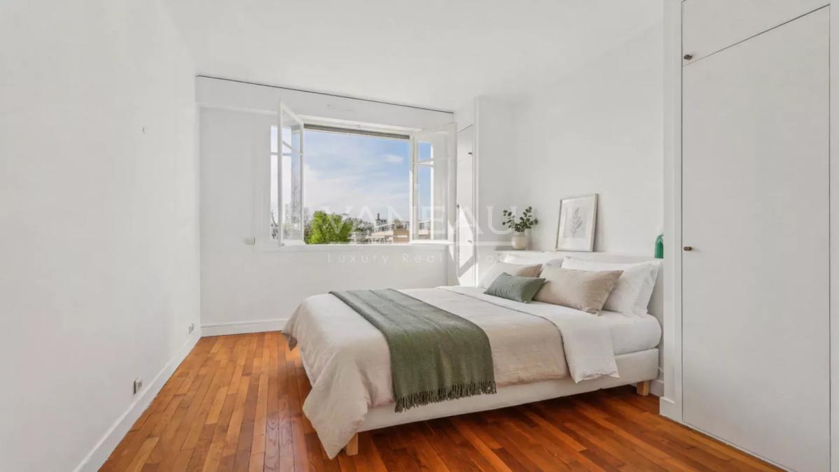 Charme de l'ancien - Deux pièces en étage