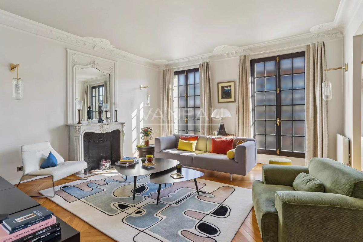 Paris XVIe - Porte Dauphine - Appartement familial entièrement r