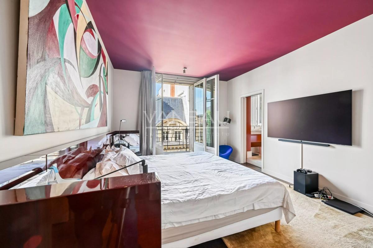 Paris VII – Élégant appartement de réception avec balcons – 175 