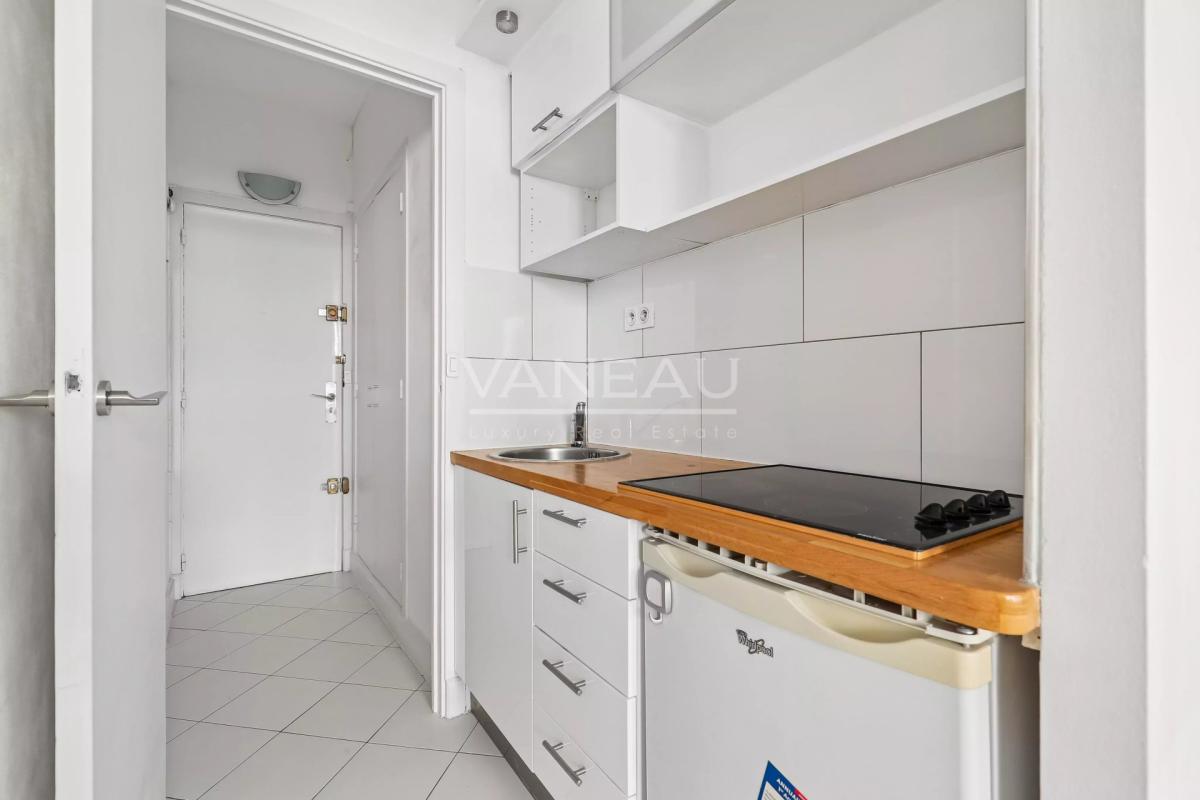 Paris 1er Louvre-Rivoli / Place des Victoires