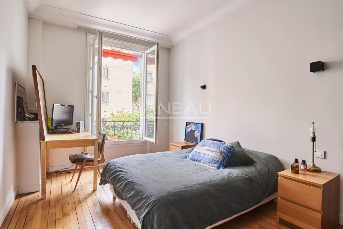 Exclusivité - Neuilly sur Seine- Saint James - Charme de l'Ancien et Vue Dégagée