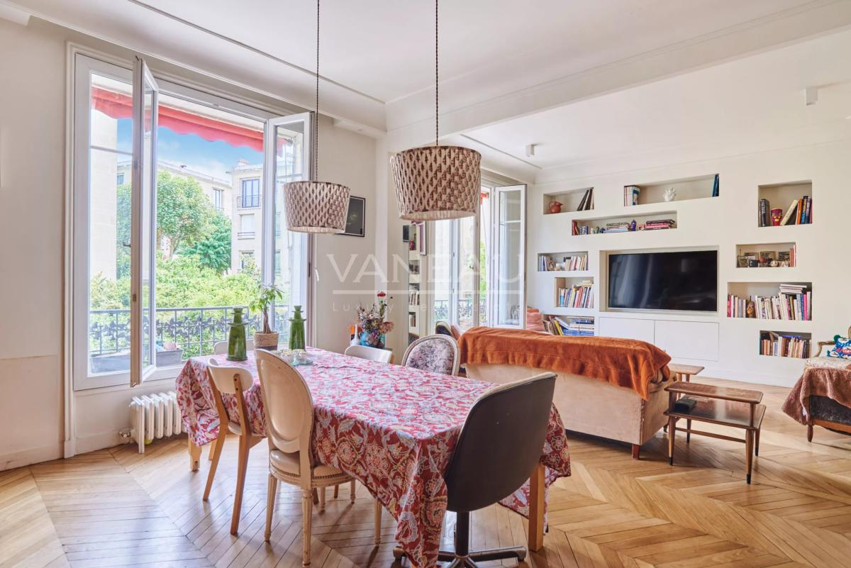 Exclusivité - Neuilly sur Seine- Saint James - Charme de l'Ancien et Vue Dégagée