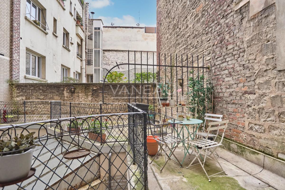 Exclusivité - Neuilly sur Seine- Saint James - Charme de l'Ancien et Vue Dégagée