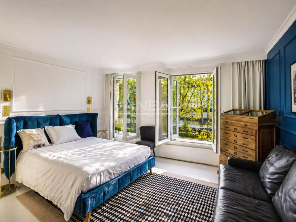 PARIS 1er – VUE DÉGAGÉE SUR LA SEINE – À 10 MINUTES DU LOUVRE – 