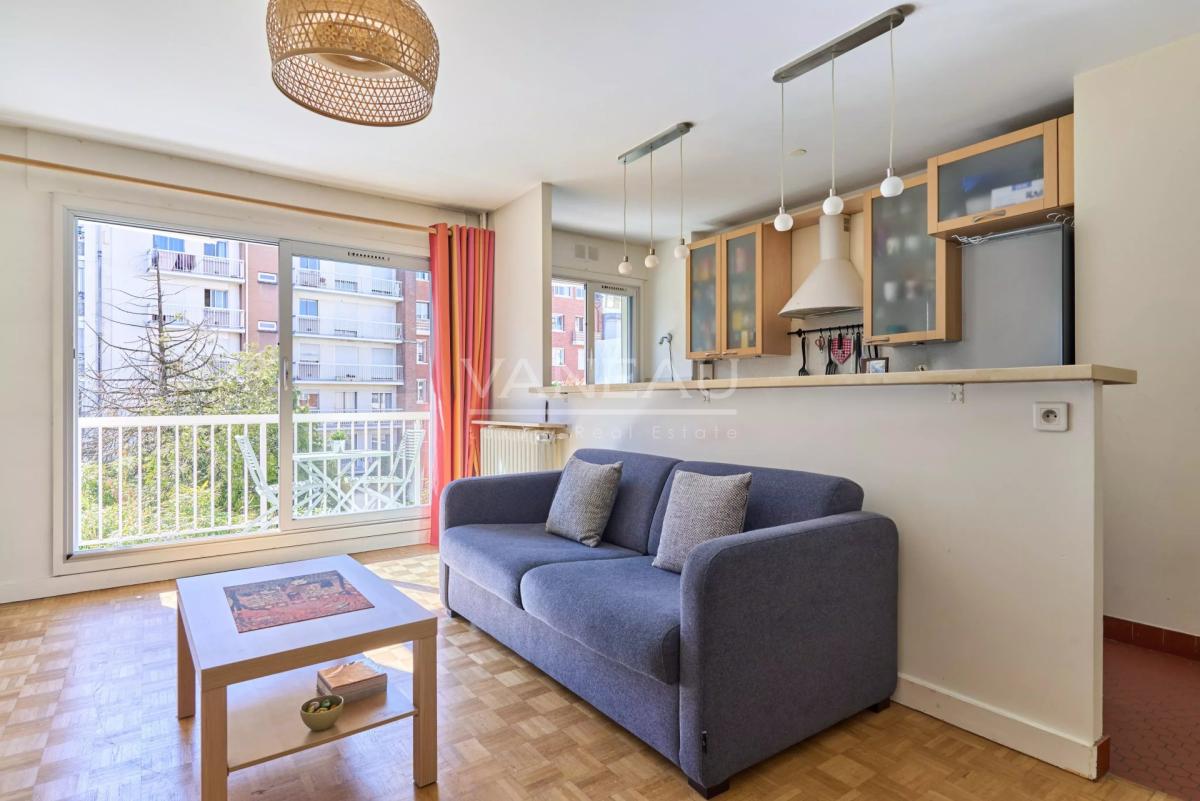 Boulogne Centre - Deux pièces lumineux, au calme, avec balcon