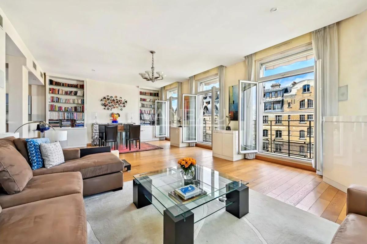 Paris XVIe - Longchamp - Bel appartement familial