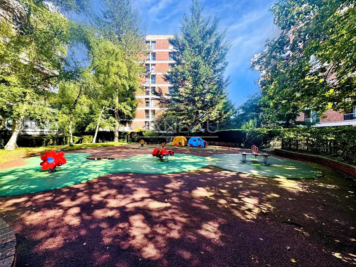 Résidence standing - 4 pèces avec terrasse - piscine et tennis ....