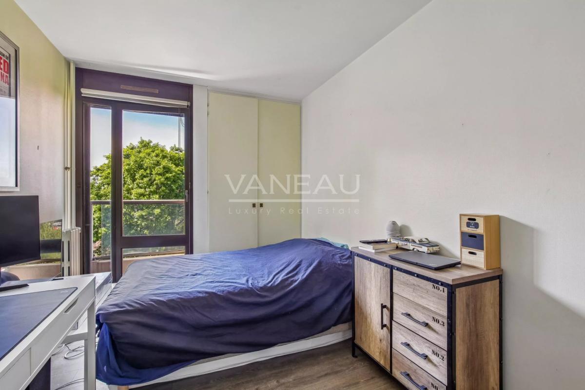 Résidence standing - 4 pèces avec terrasse - piscine et tennis .