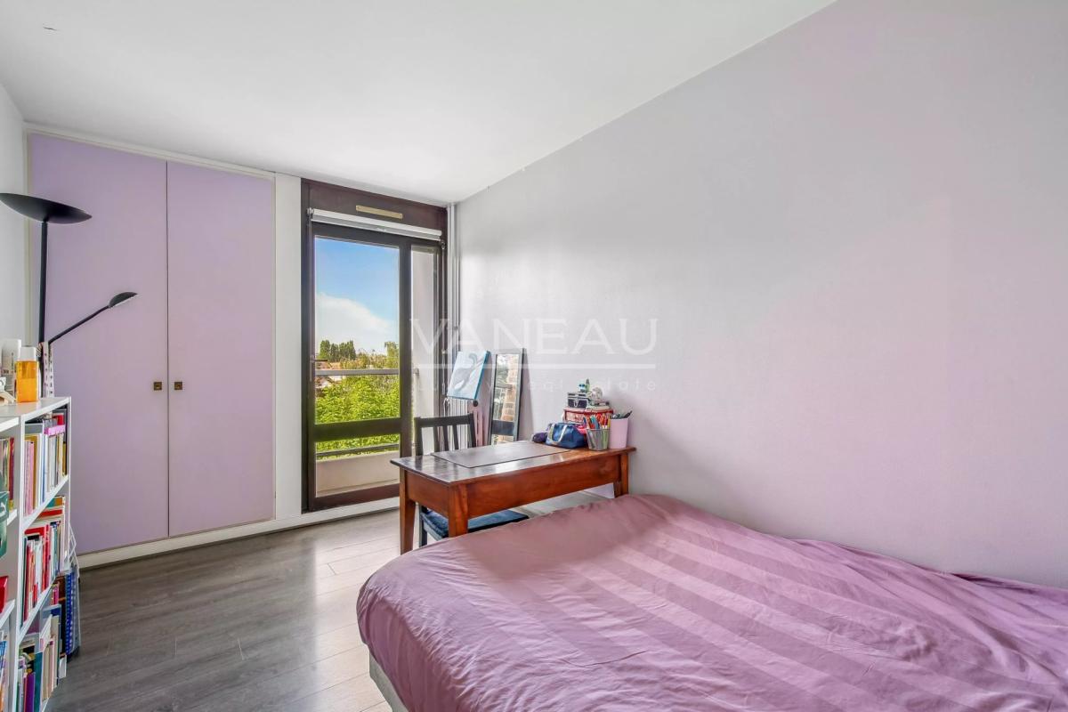 Résidence standing - 4 pèces avec terrasse - piscine et tennis .