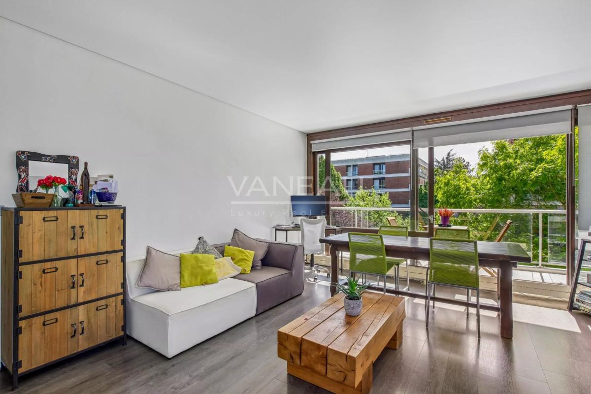 Résidence standing - 4 pèces avec terrasse - piscine et tennis .