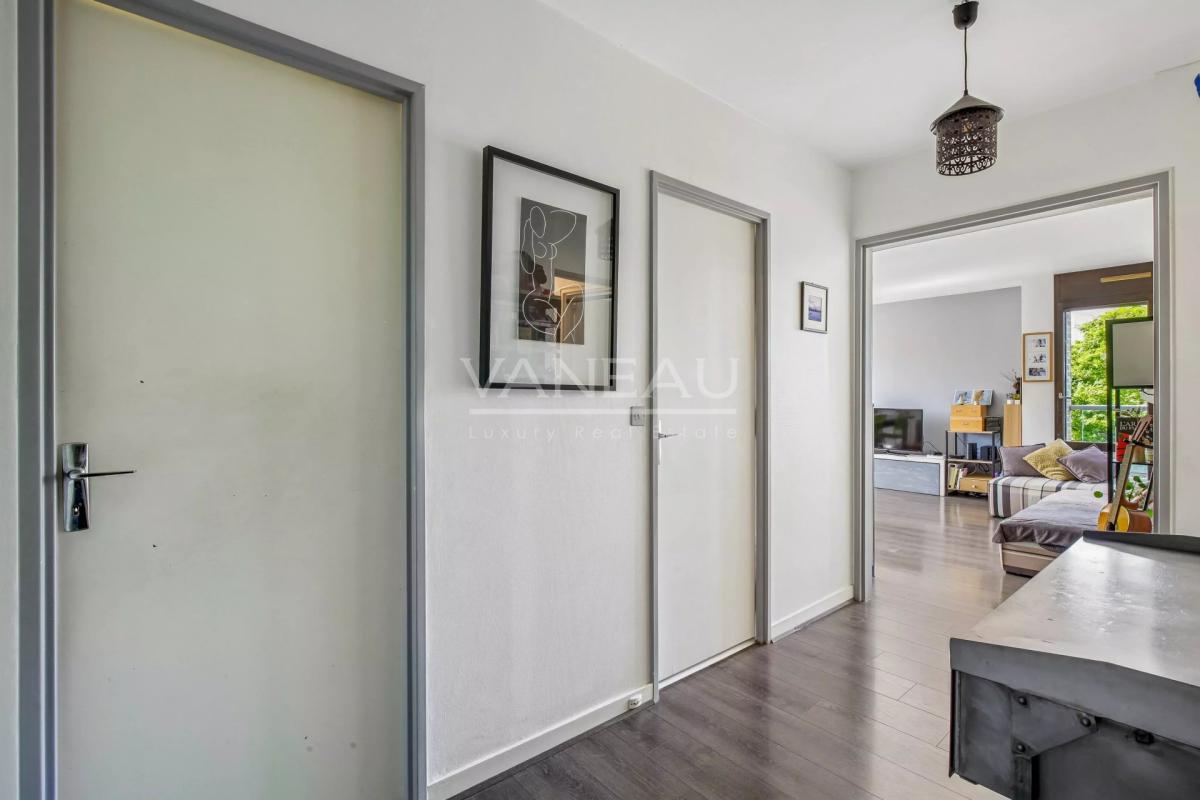 Résidence standing - 4 pèces avec terrasse - piscine et tennis .