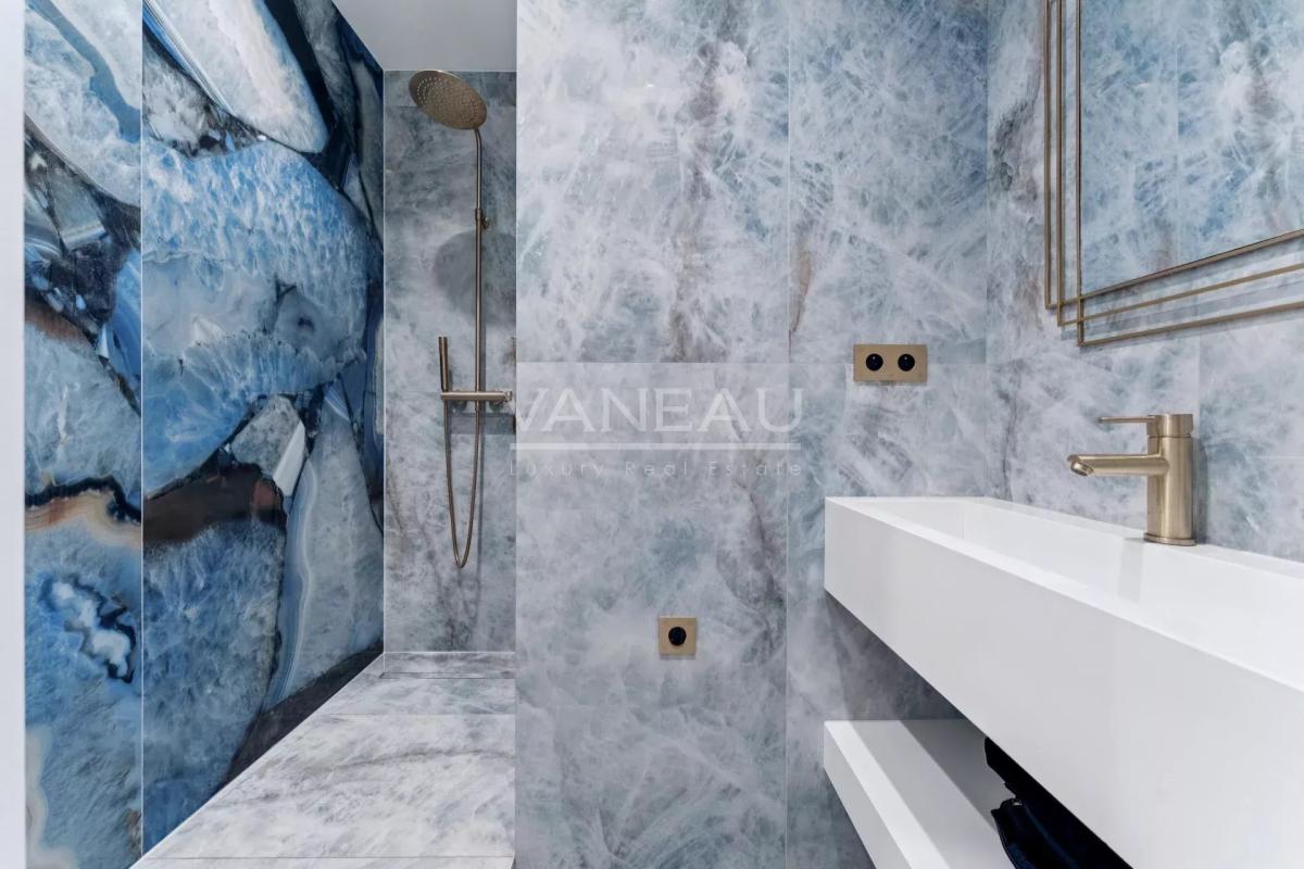 Paris XVIe - Village d'Auteuil - Bel appartement rénové avec gra