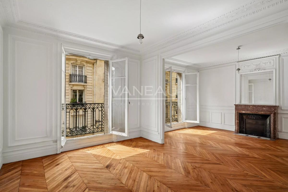 Paris XVIe -  Auteuil sud - Bel ancien - Trois chambres.