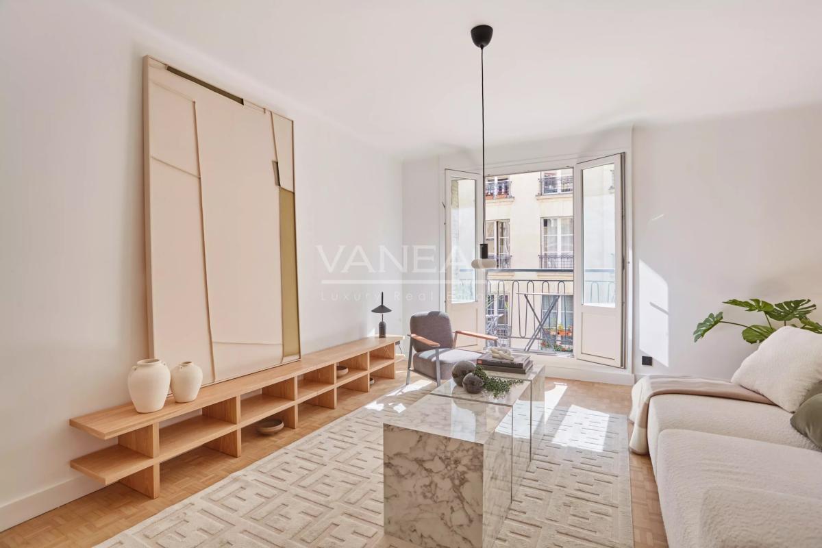 Paris XVIe - Jasmin - René Bazin - Appartement trois chambres, lumineux avec Balcon.