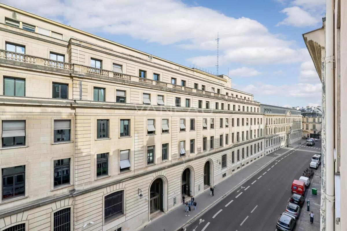 Paris 1er Louvre-Rivoli / Place des Victoires