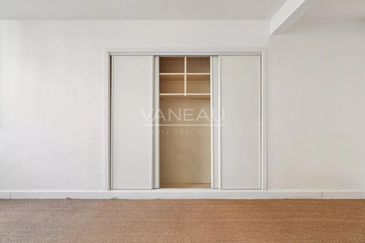 Paris 1er Louvre-Rivoli / Place des Victoires