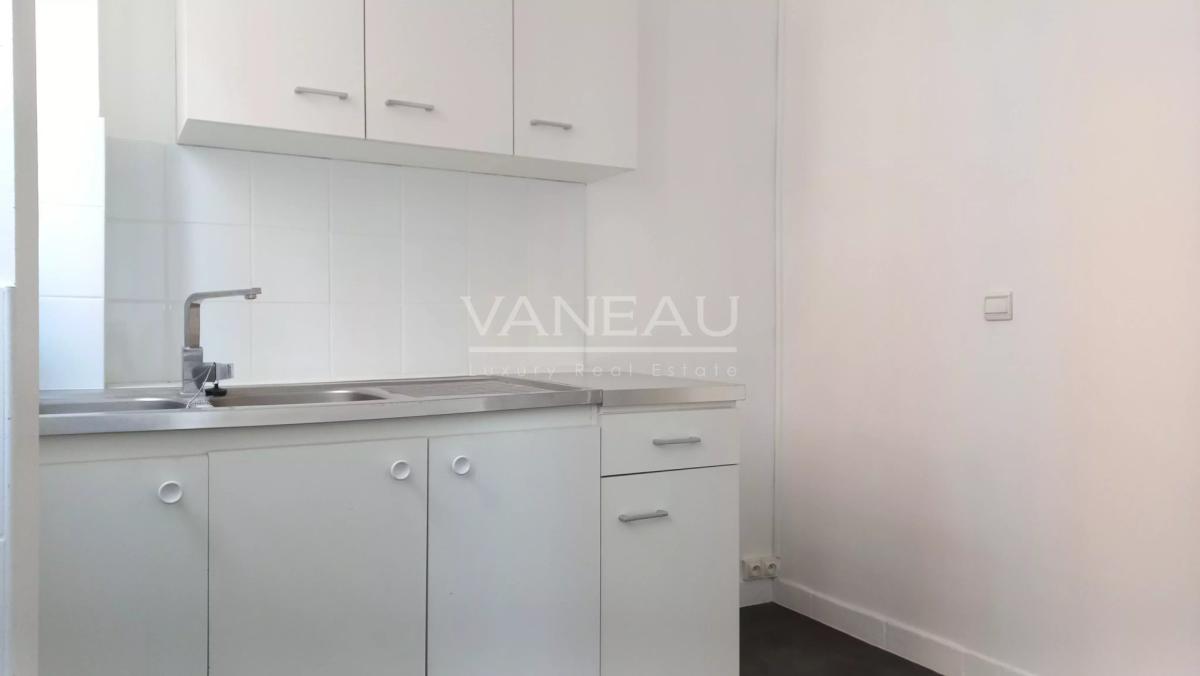 PARIS VII - RUE VANEAU - DEUX CHAMBRES