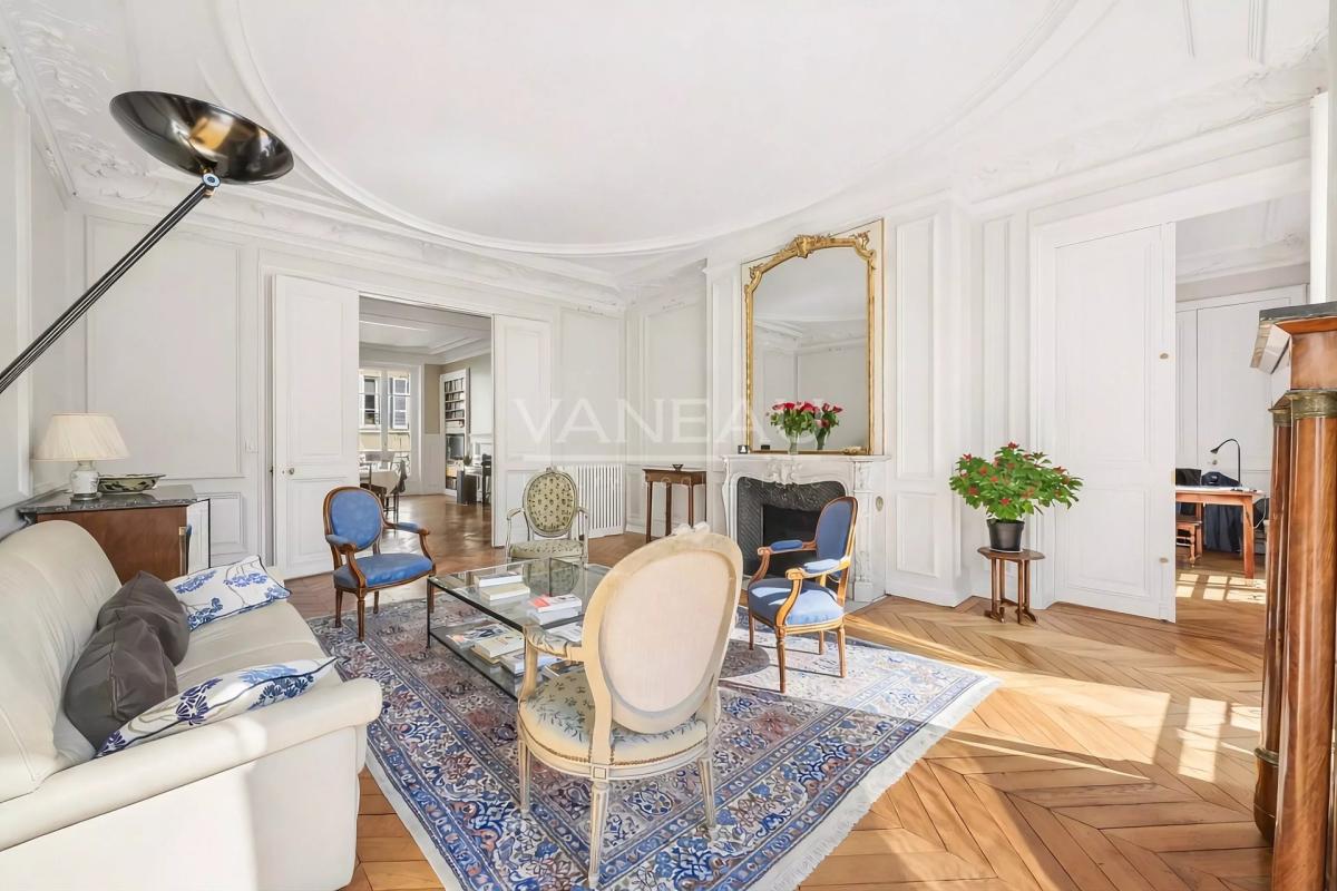 Paris IXe - Europe/ rue de Milan - 6 pièces, 4 chambres - Standi