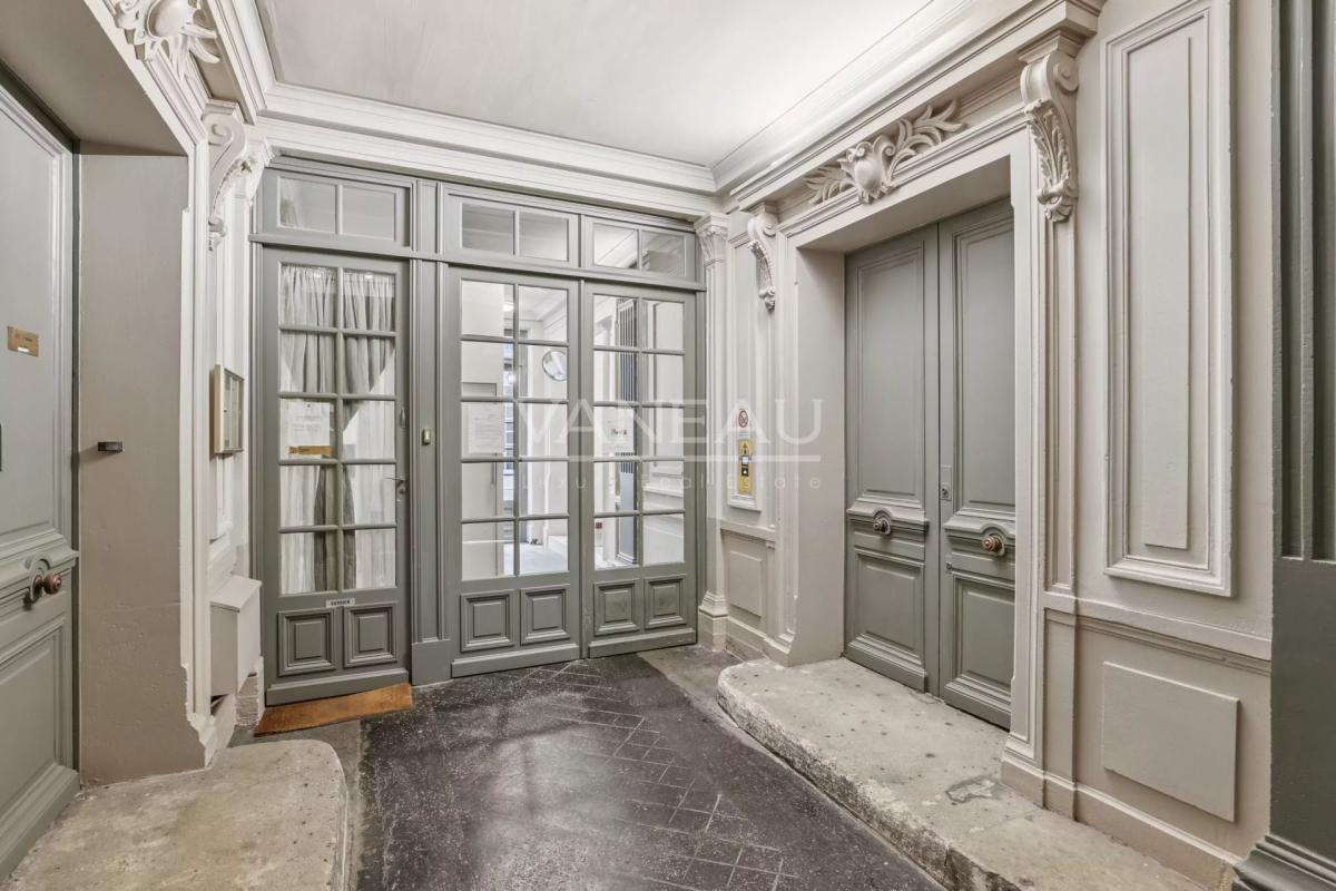 Paris Xe - Rue Beaurepaire - Beau 3 pièces classique en parfait 