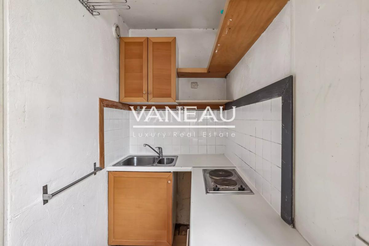 PARIS XVIIIe - STUDIO 20m² - Idéal Investisseurs