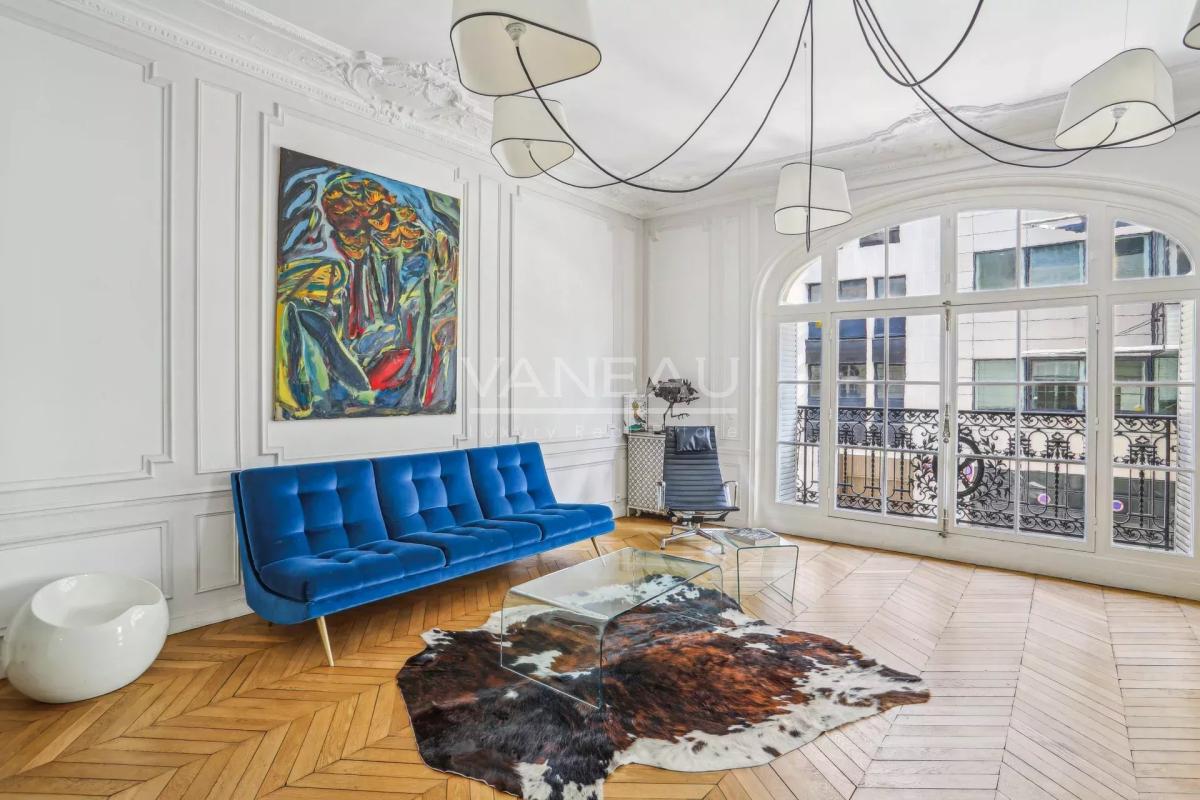 Paris VIII - Appartement familial, de réception ou à usage profe