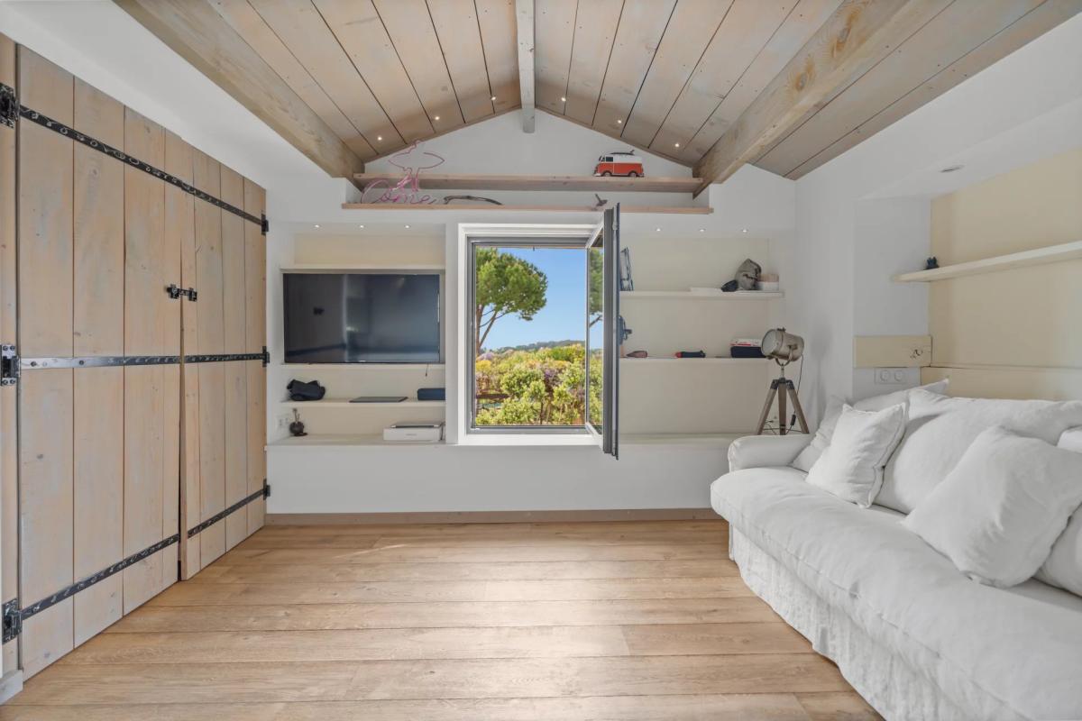 Antibes, Bastide de charme avec vue Mer à vendre