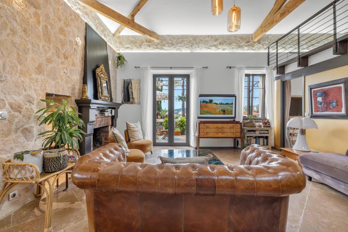 Antibes, Bastide de charme avec vue Mer à vendre