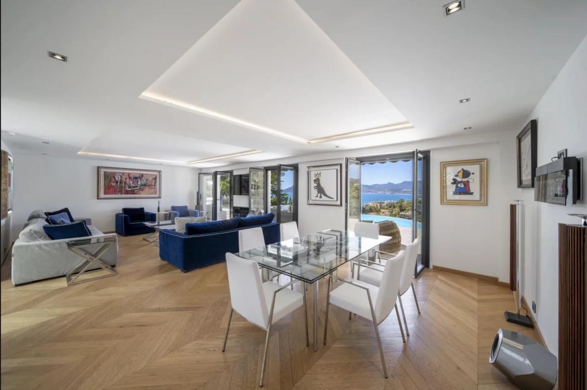 Cannes Croix des Gardes : Magnifique Villa avec vue mer panorami