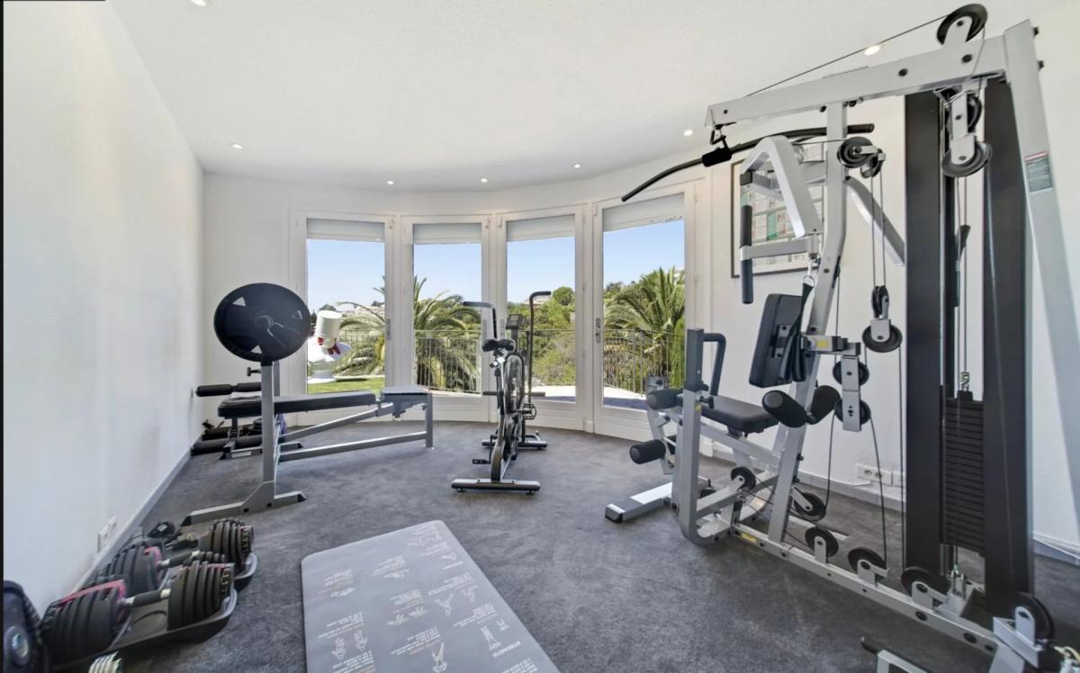 Cannes Croix des Gardes : Magnifique Villa avec vue mer panorami