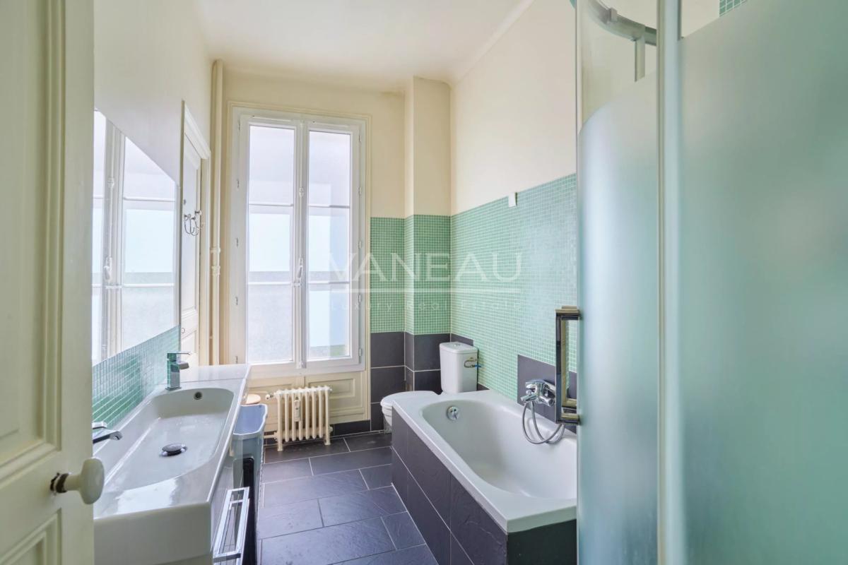 Paris XVIe - Passy - Appartement familial et de réception.