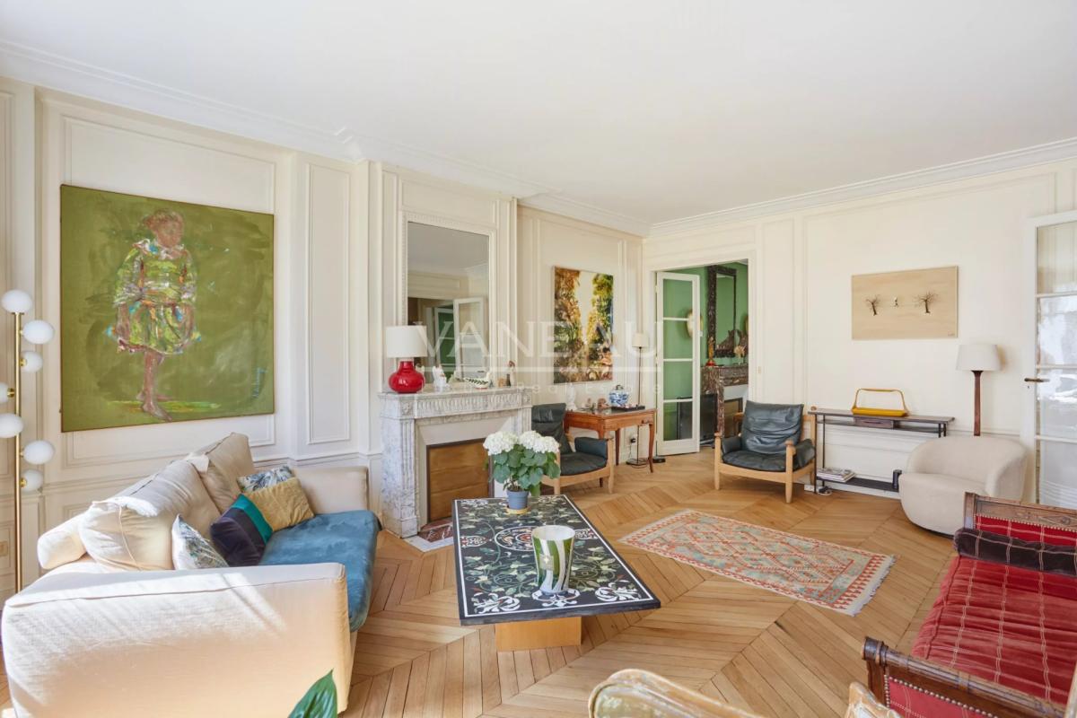 Paris XVIe - Passy - Appartement familial et de réception.