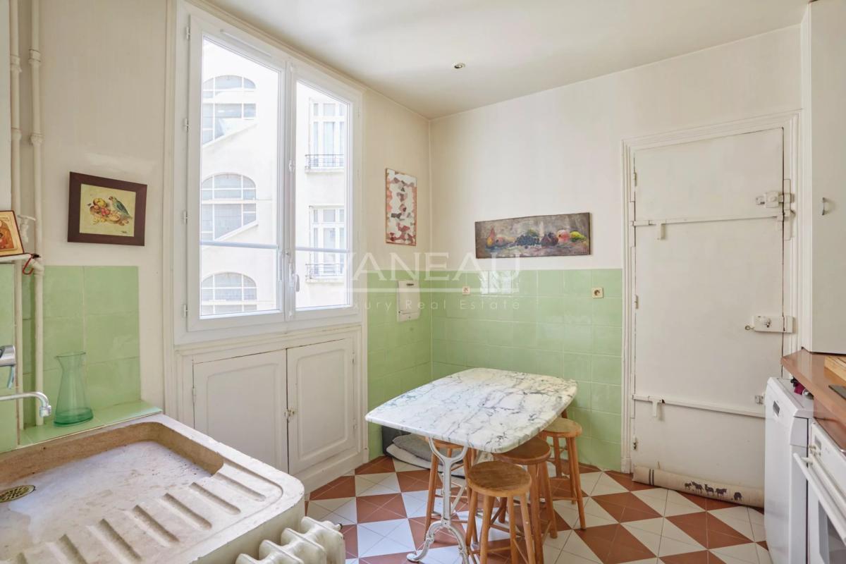 Paris XVIe - Passy - Appartement familial et de réception.