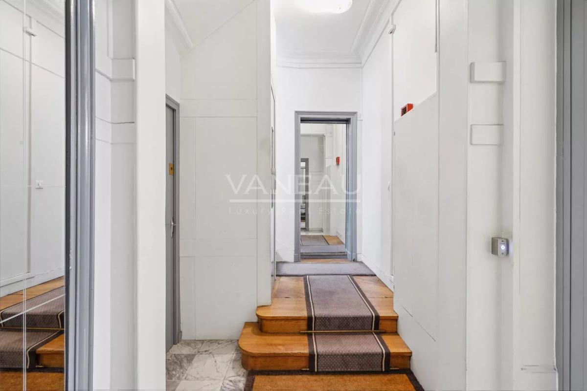 Paris XVIe - Village d'Auteuil - Elégant appartement deux chambr