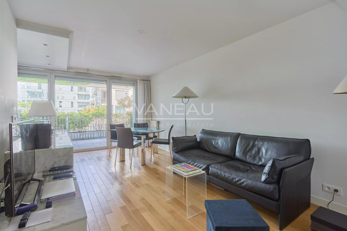 Boulogne Rives de Seine 2 pièces avec terrasse 14 m²