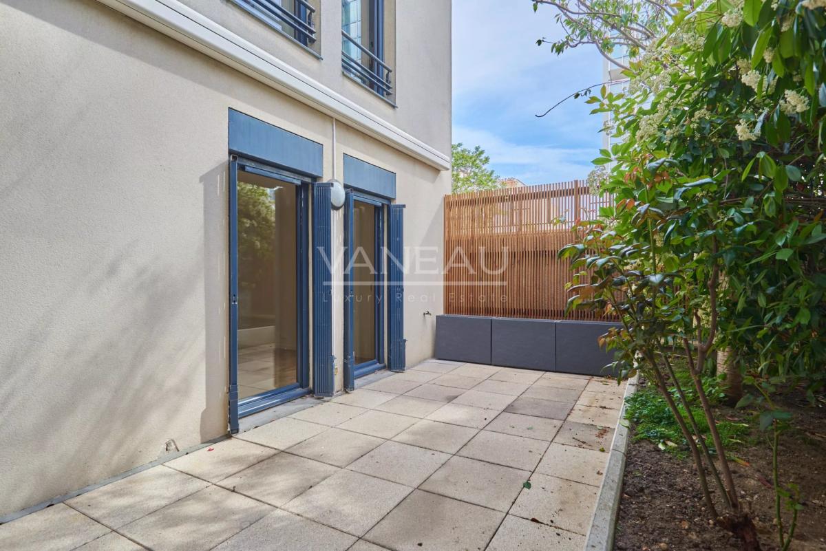 Paris XVe - Sèvres Lecourbe : Appartement familial avec terrasse