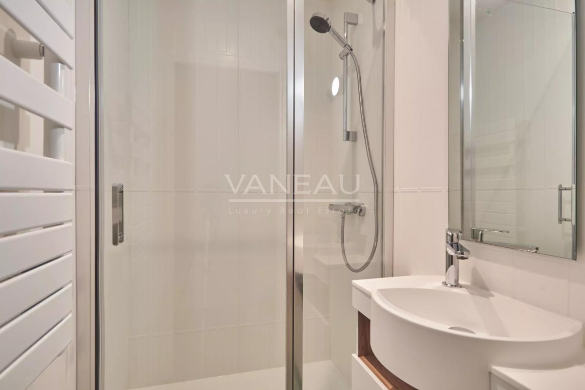 Paris XVe - Sèvres Lecourbe : Appartement familial avec terrasse