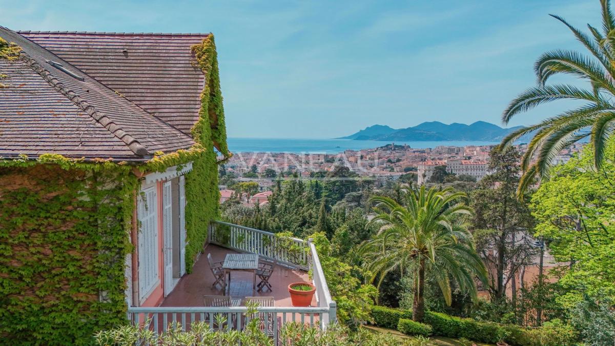 06400 - Cannes – Oxford - Vue mer - Quartier résidentiel recherché, à proximité immédiate du centre et des commodités