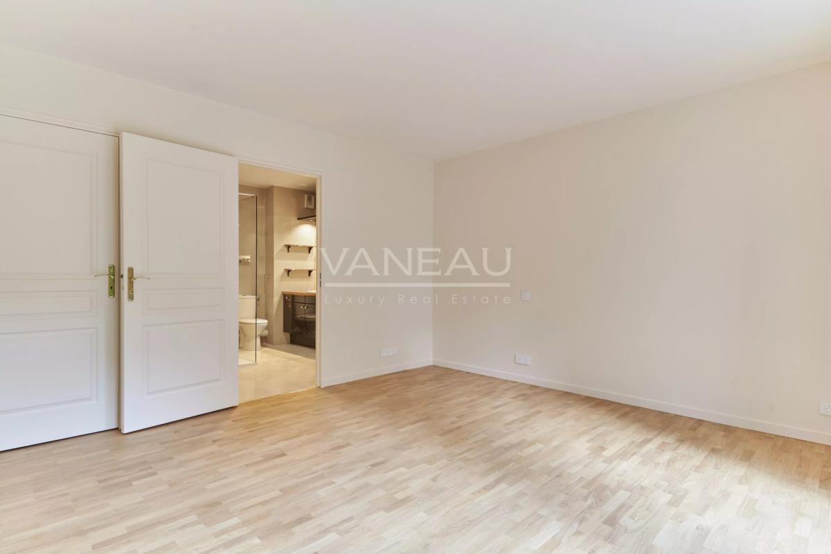 Paris XVe - Sèvres Lecourbe : Appartement familial avec terrasse